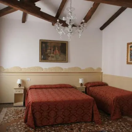 Aquavenice Locazione Turistica 2* ונציה